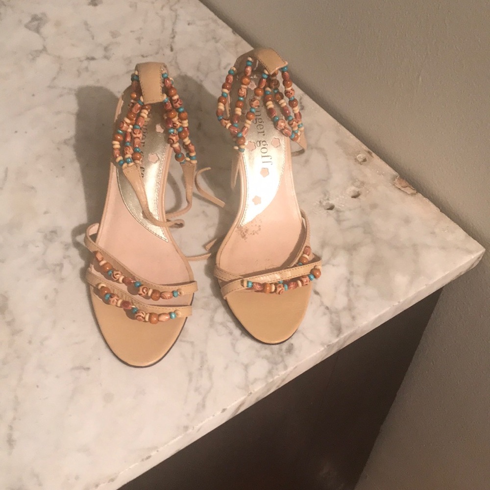 Women’s shoes